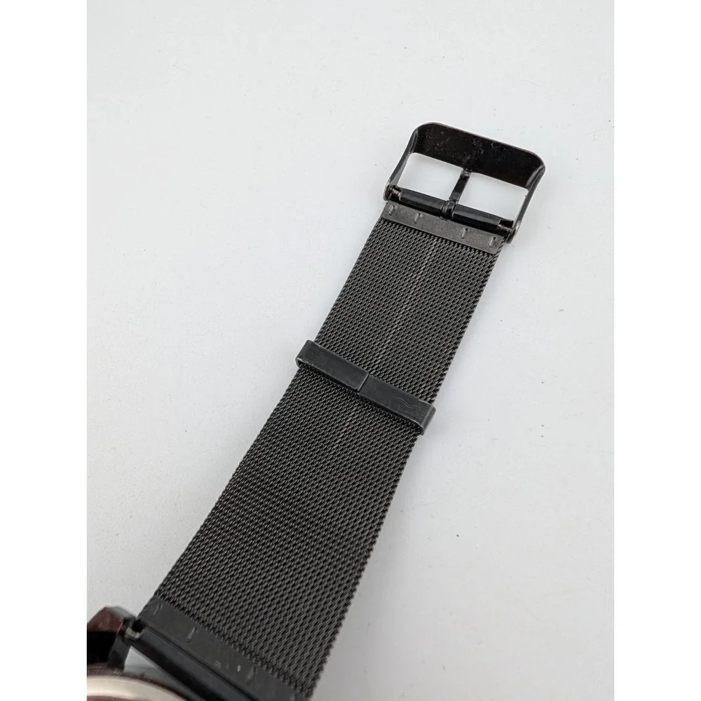 Men's‎ Quartz Watch 49mm Case Black Mesh Metal Band- New Battery